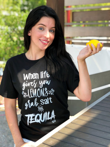 WHEN LIFE GIVES YOU LEMONS - Short-Sleeve T-Shirt